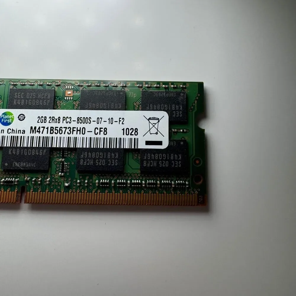 Samsung 2GB DDR3 Laptop RAM PC3-8500S 1066MHz SO-DIMM M471B5673FH0-CF8 204-Pin